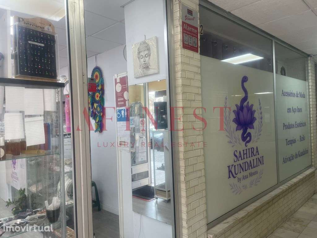 Loja 35m² no Centro da Caparica - Pronta a Entrar! - Grande imagem: 5/14
