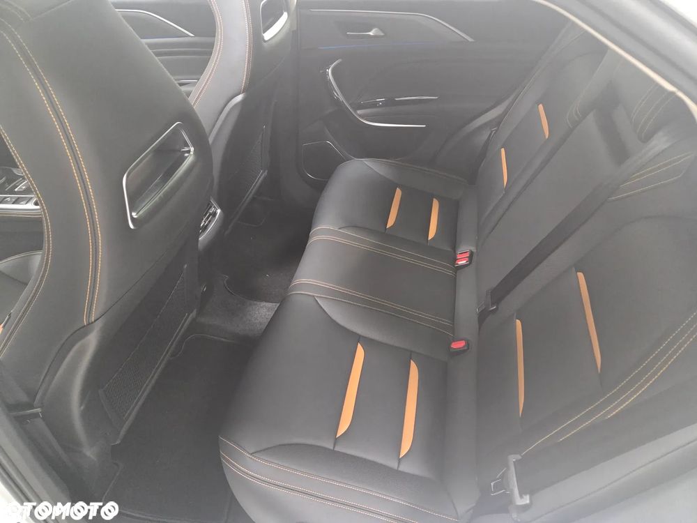 Bestune T77 1.5T Elegance DCT - 24