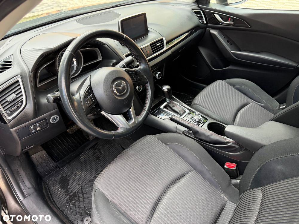 Mazda 3 - 10