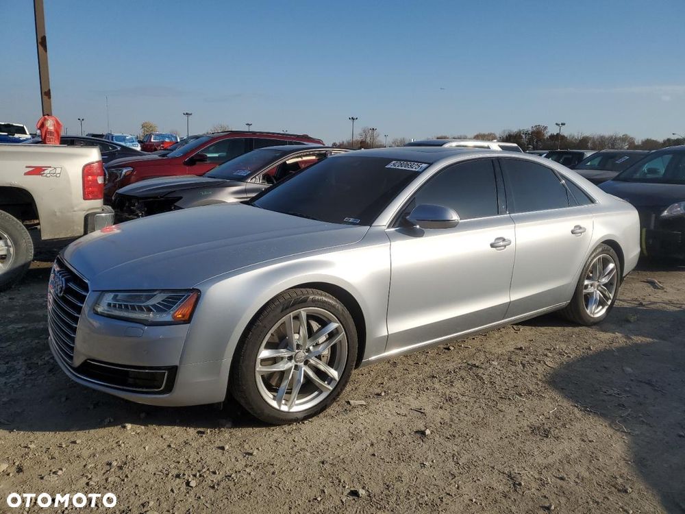 Audi A8 - 1