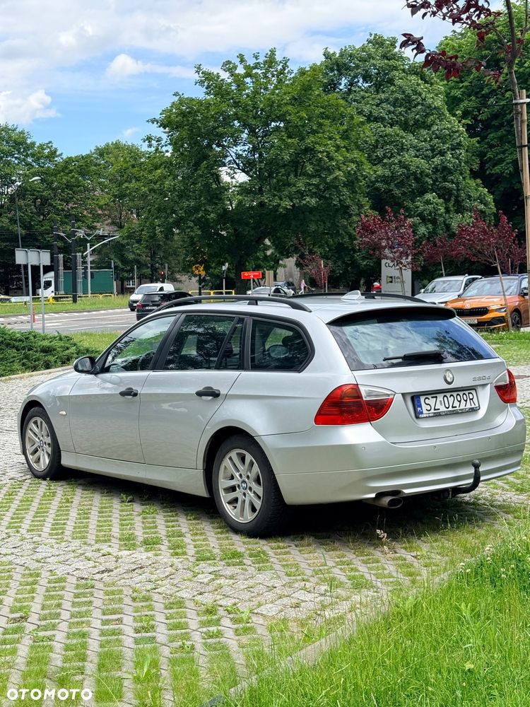 BMW Seria 3 320d - 6