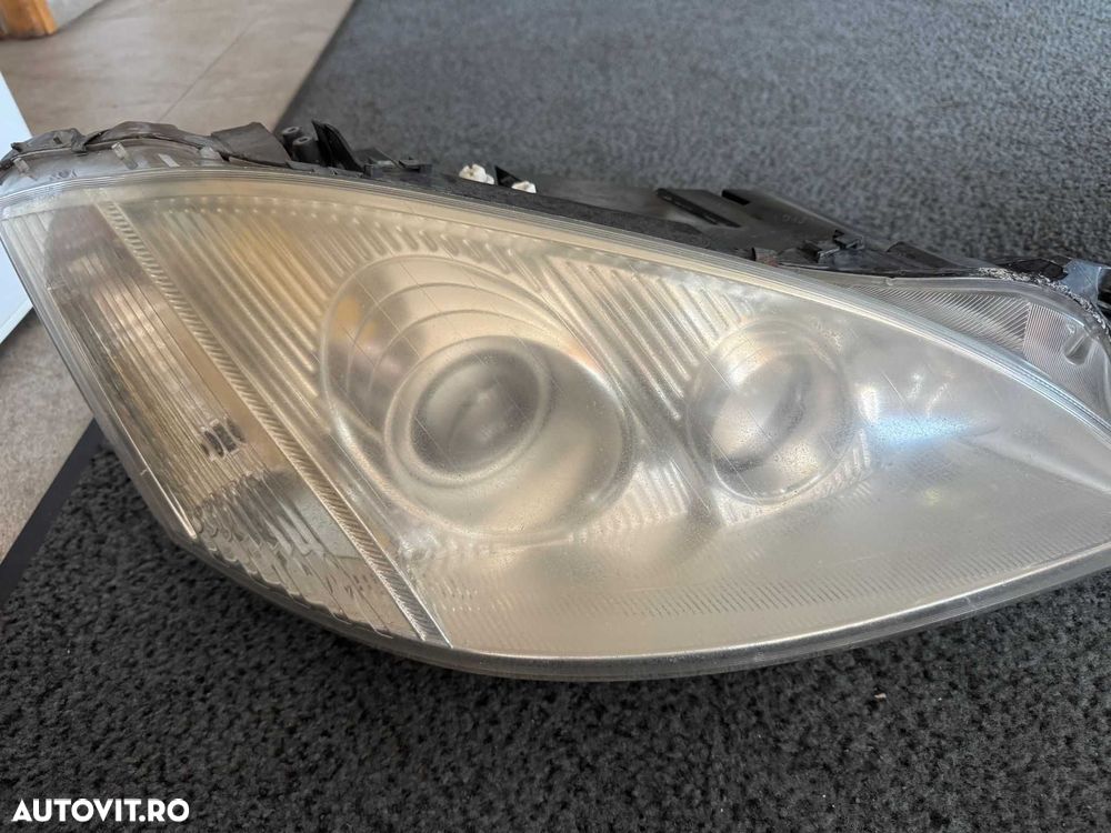 Faruri Mercedes S Class Stanga/Dreapta  W221 BOSCH 0301 216 282 900buc - 2