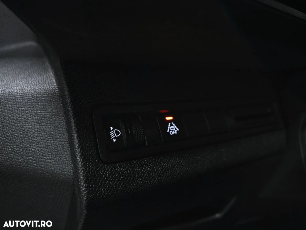 Peugeot 3008 1.2 PureTech S&S EAT8 Allure - 27