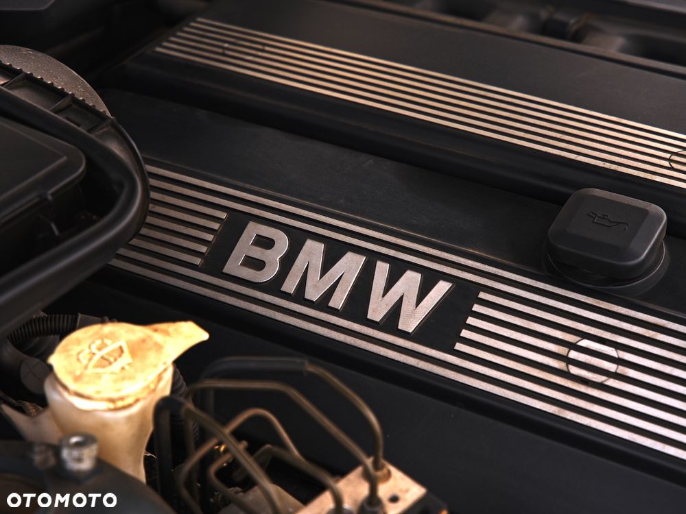 BMW Seria 5 - 34
