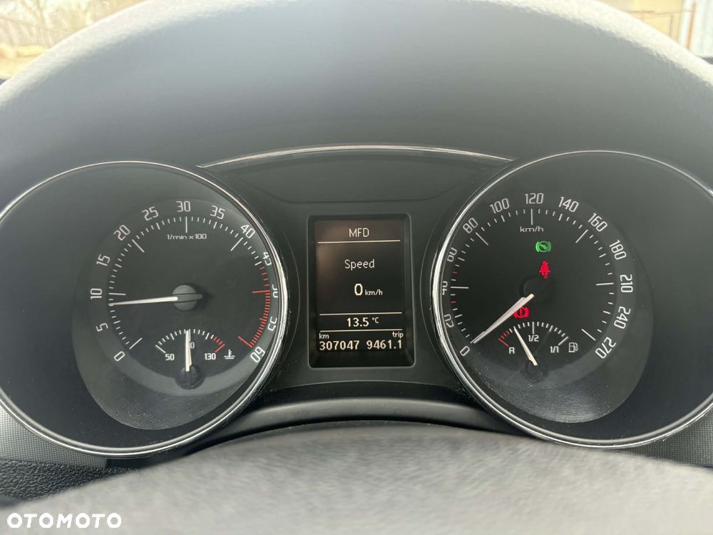 Skoda Superb 2.0 TDI Ambition DSG - 27