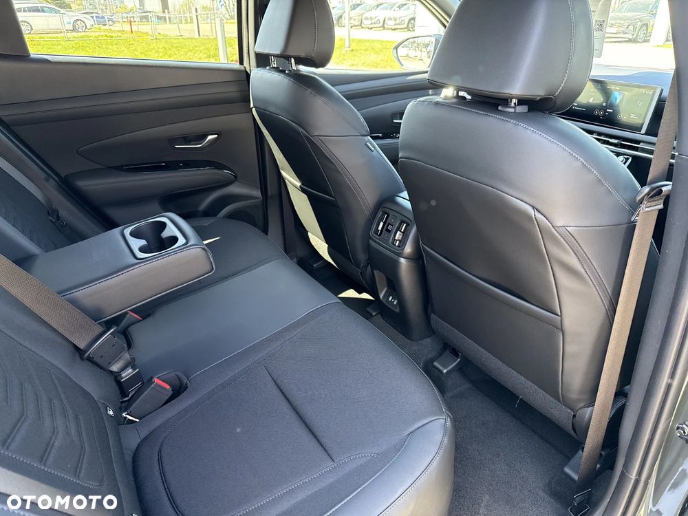 Hyundai Tucson 1.6 T-GDi HEV Smart 2WD - 26