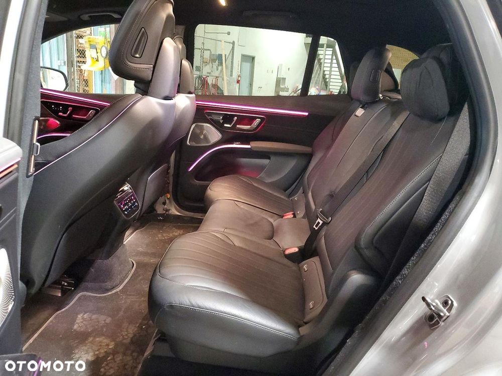 Mercedes-Benz EQS - 12