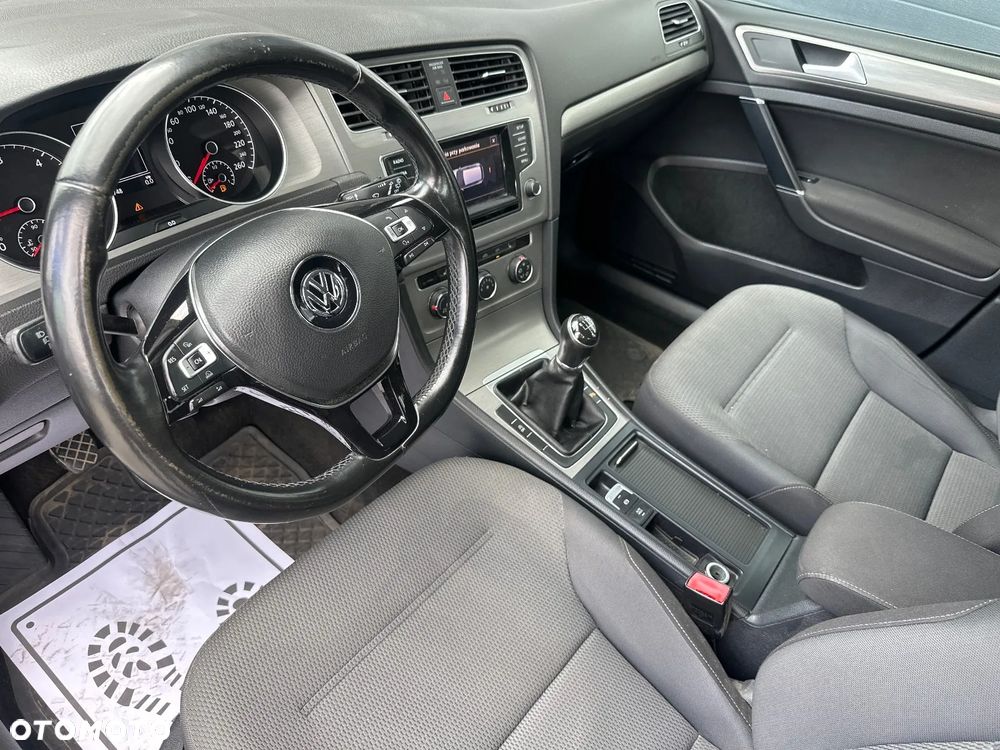 Volkswagen Golf 1.6 TDI BMT Comfortline - 16