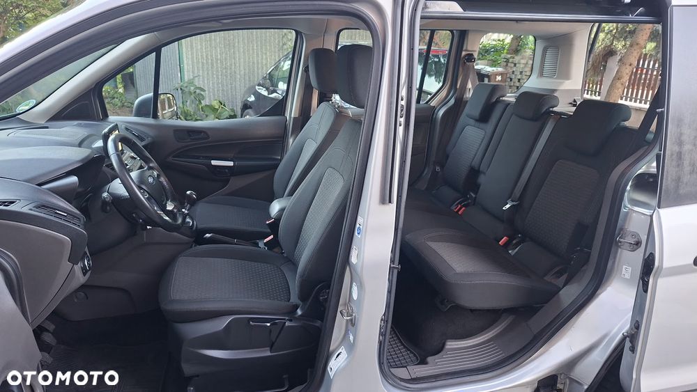 Ford Transit Connect - 14