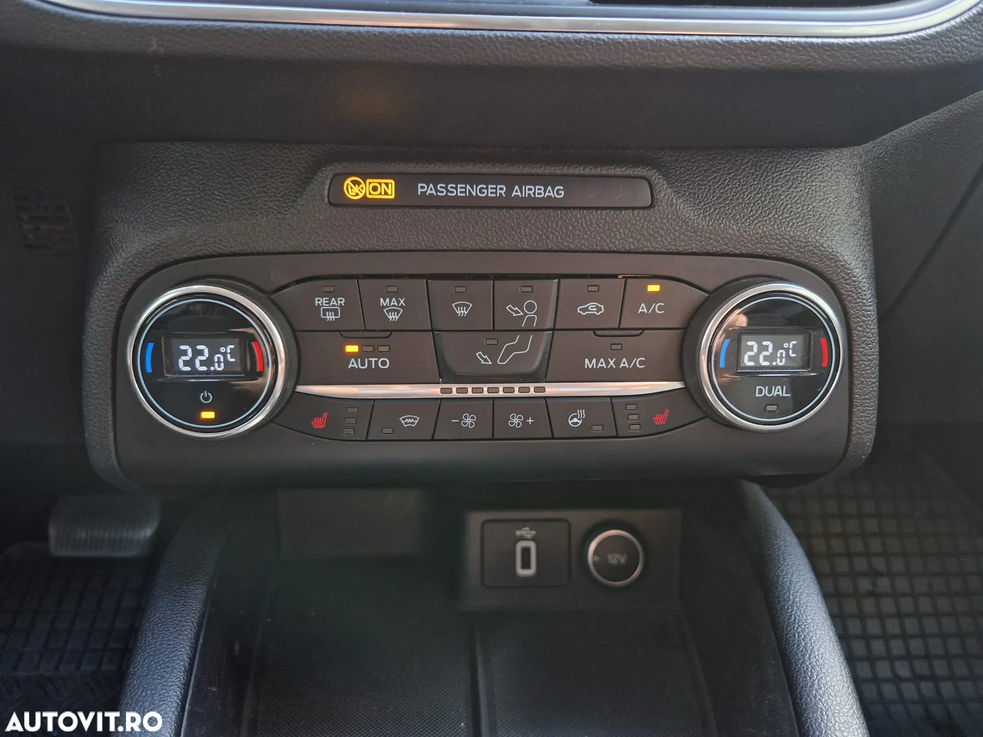 Ford Focus 2.0 EcoBlue Titanium Business - 15