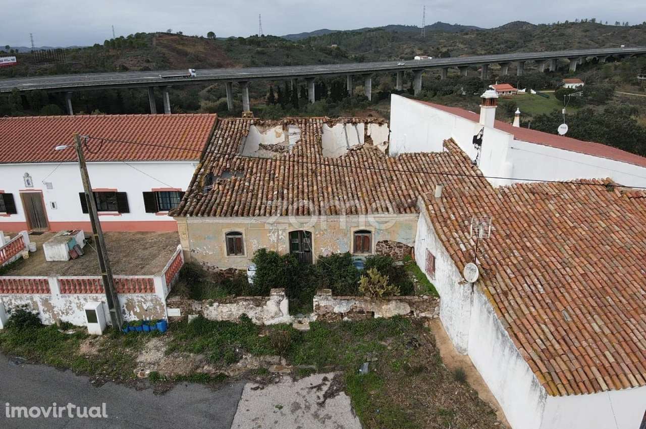 Moradia Geminada com 260m2, em Vale Figueira, S.B. Messines - Grande imagem: 2/16