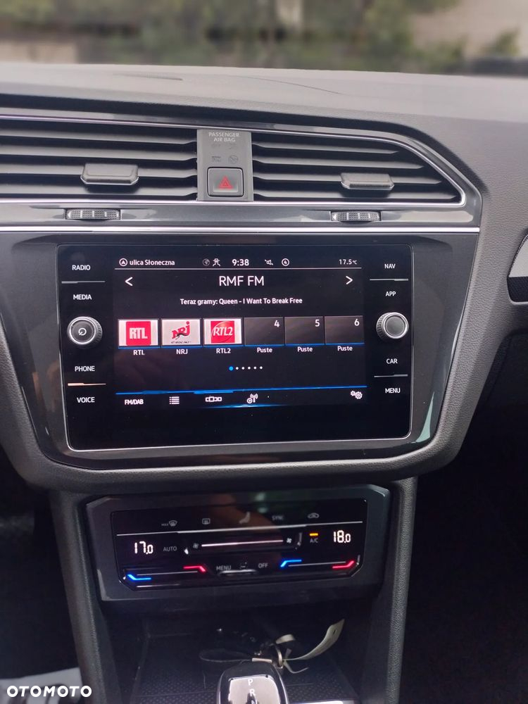 Volkswagen Tiguan 2.0 TDI Elegance DSG - 33