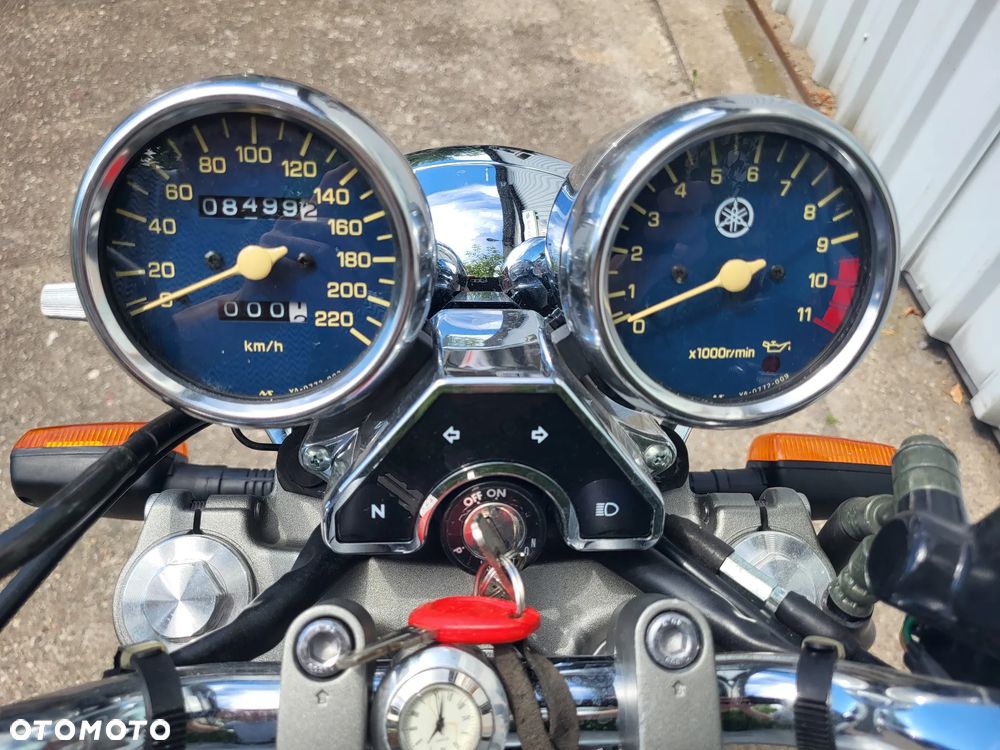 Kawasaki GPX - 13