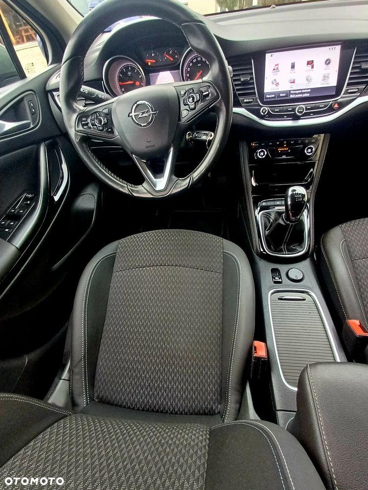 Opel Astra 1.4 T GPF Dynamic - 18