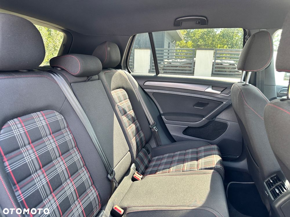 Volkswagen Golf VII 2.0 TSI BMT GTI Performance DSG - 25