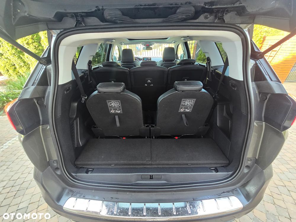 Peugeot 5008 1.6 BlueHDi Allure 7os - 16