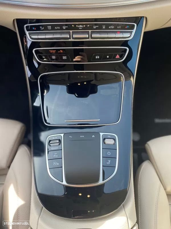 Mercedes-Benz E 300 de Exclusive Line - 17