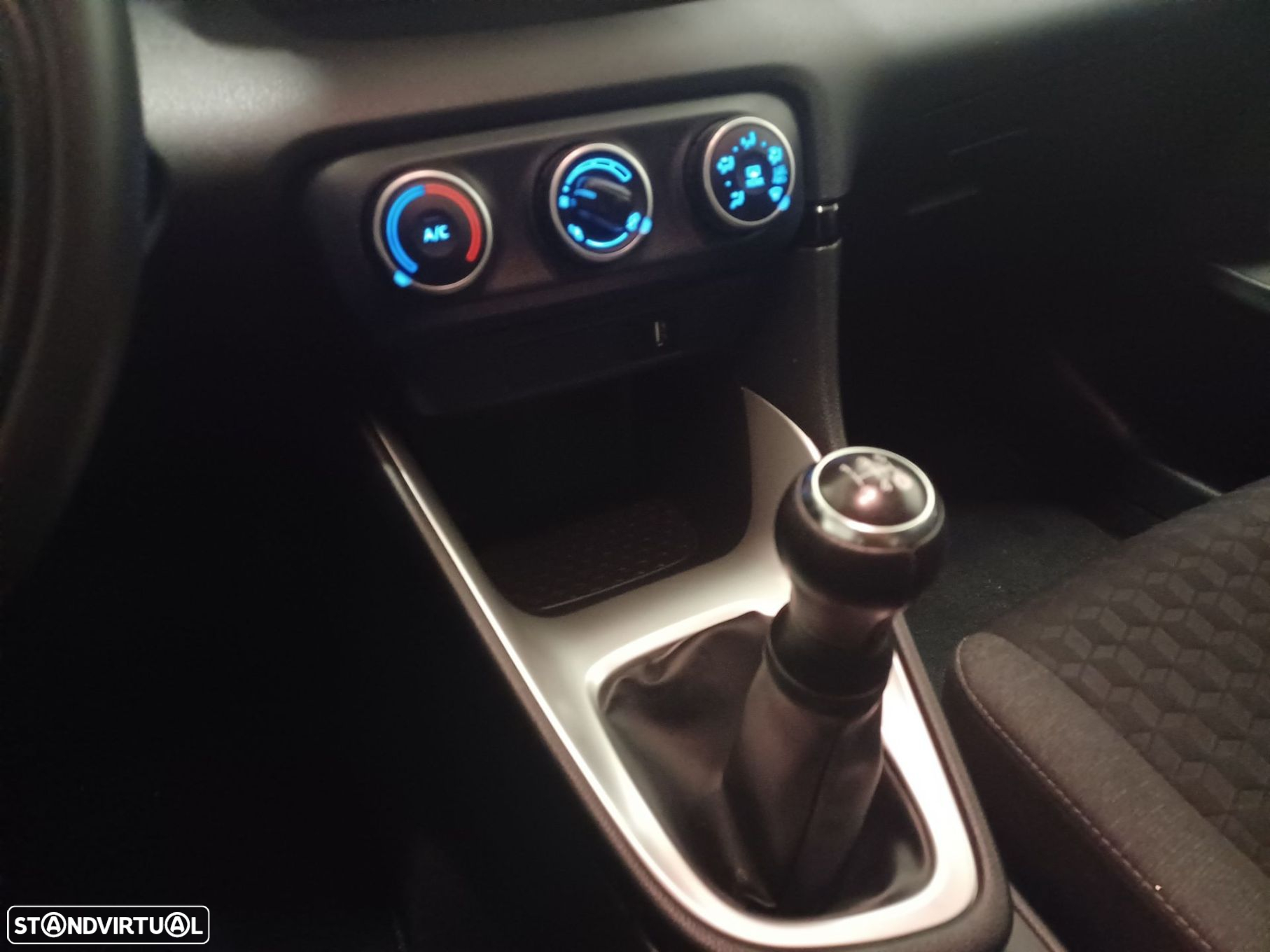 Toyota Yaris 1.0 VVT-i Comfort Plus - 19