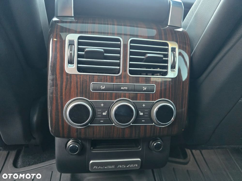 Land Rover Range Rover SDV6 Hybrid - 13