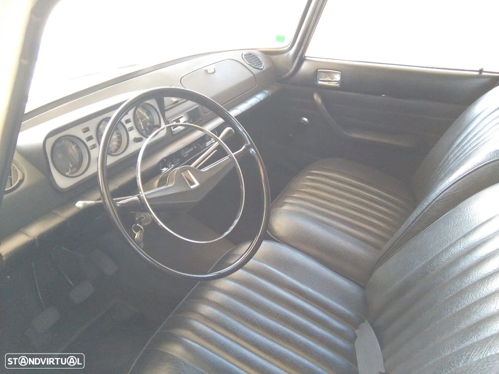 Peugeot 404 - 3
