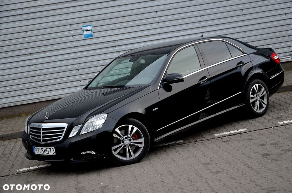 Mercedes-Benz Klasa E 350 CDI BlueEff Avantgarde - 2