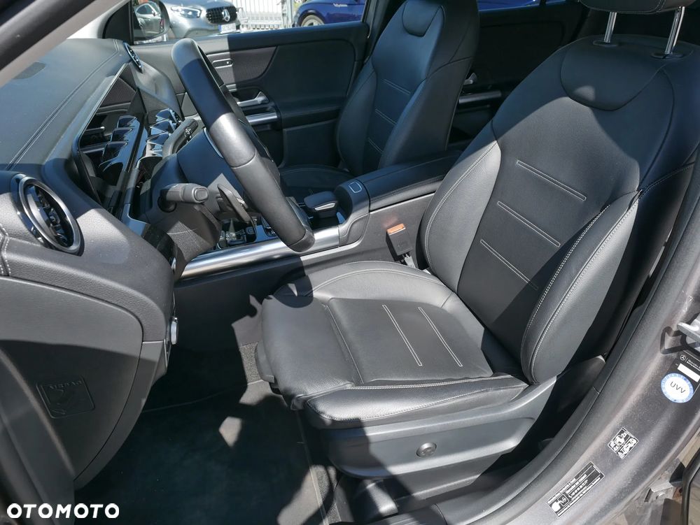 Mercedes-Benz GLA 220 d 4Matic 8G-DCT Progressive Advanced - 13