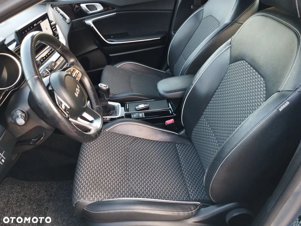 Kia Ceed 1.6 CRDi Platinum Edition - 14