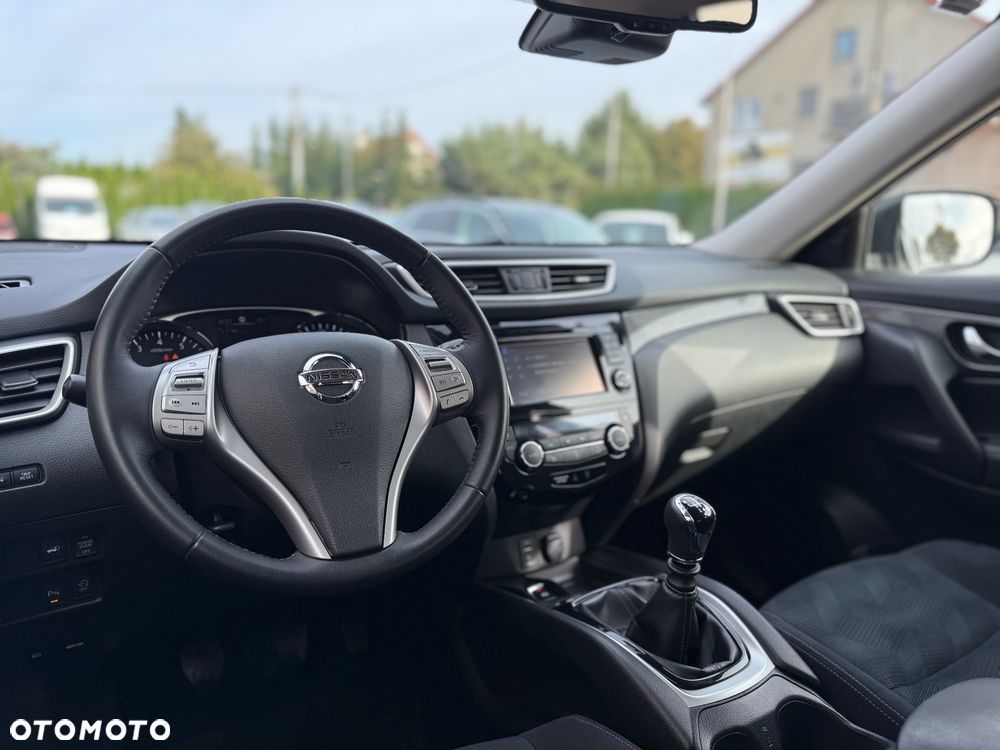 Nissan X-Trail 1.6 DIG-T 360 - 18