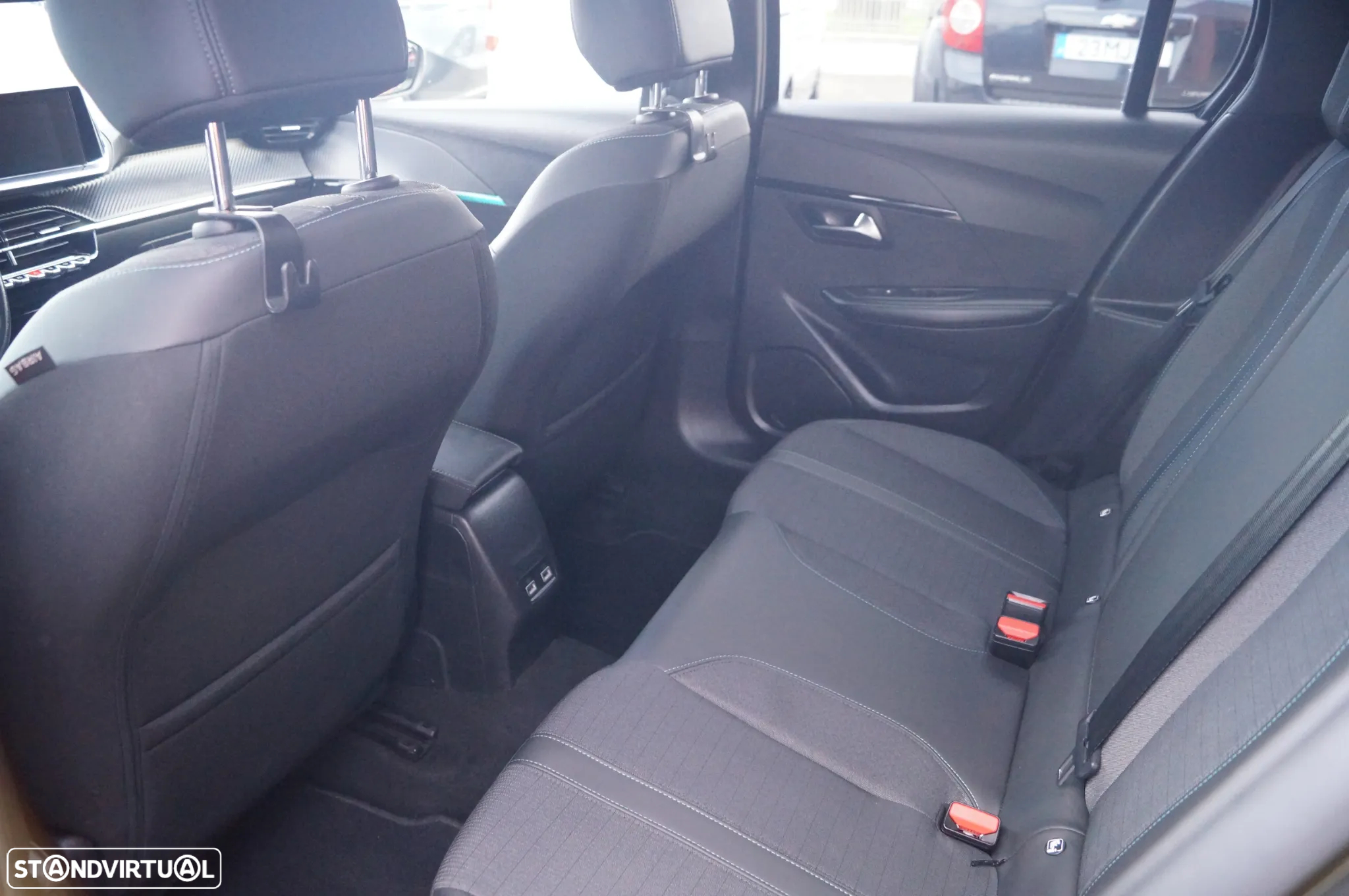 Peugeot 208 1.2 PureTech Allure - 11