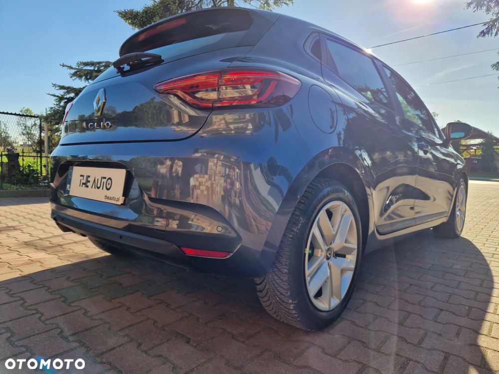 Renault Clio - 8