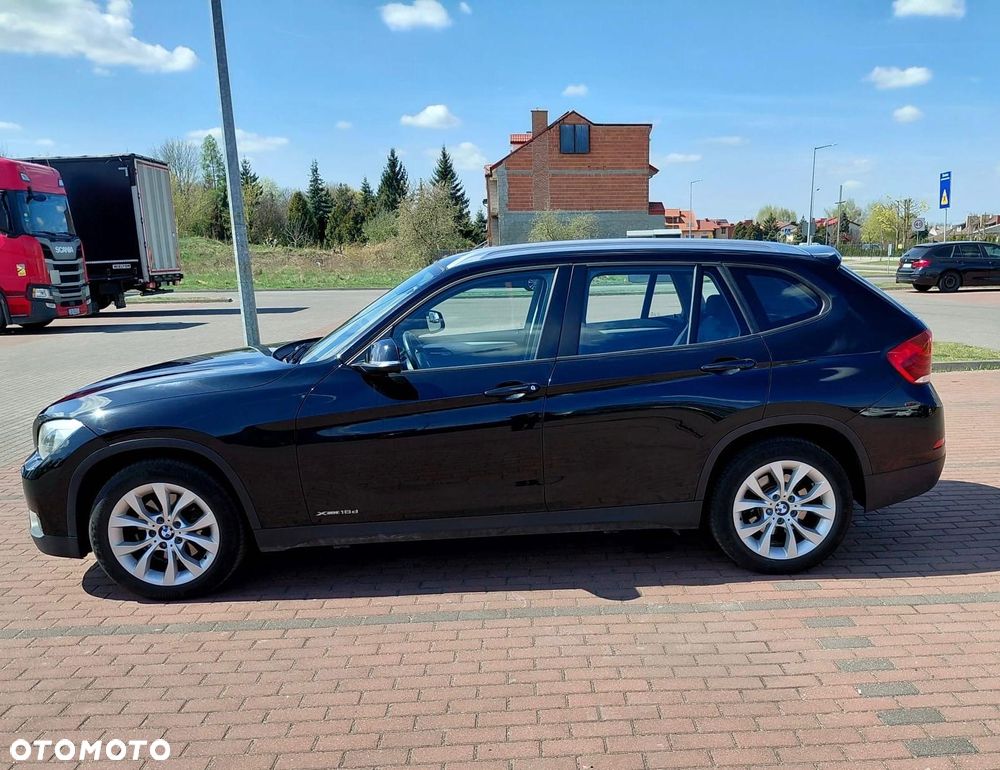 BMW X1 xDrive18d xLine - 4