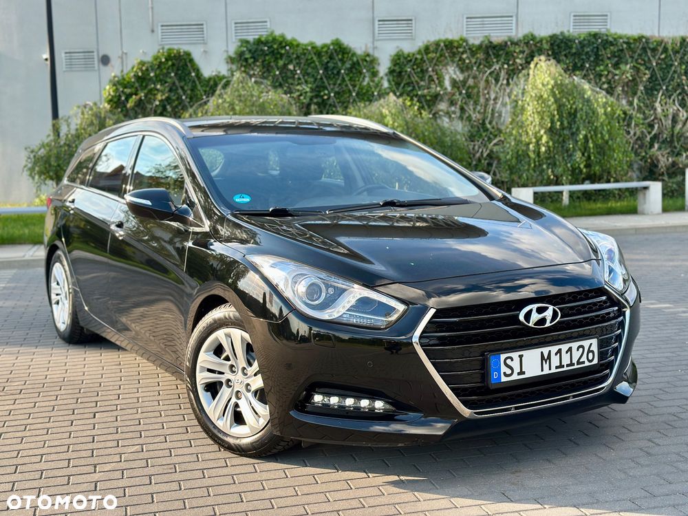 Hyundai i40 Kombi blue 1.6 Classic - 1