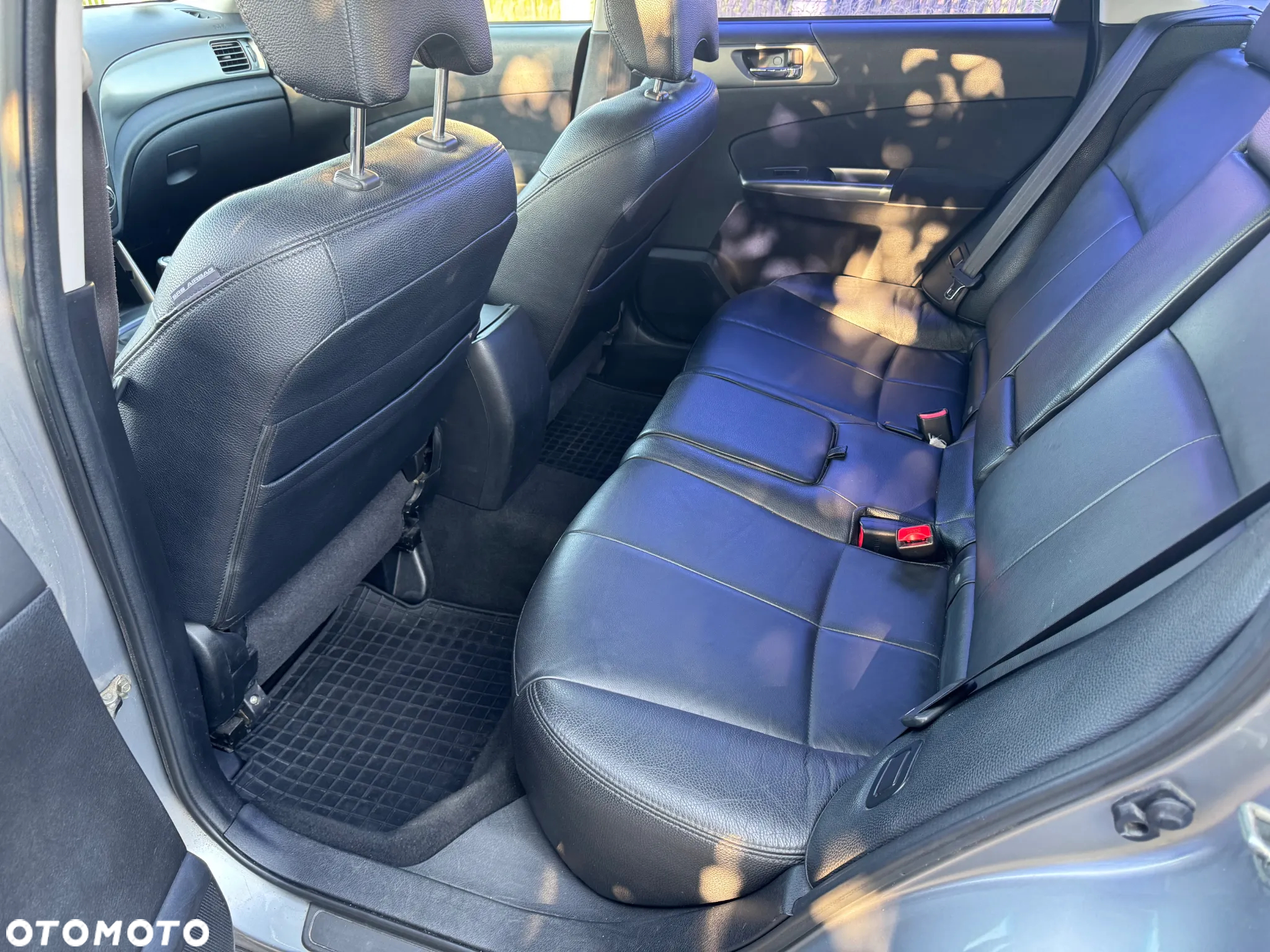 Subaru Forester 2.0D XE NAV Euro5 - 10
