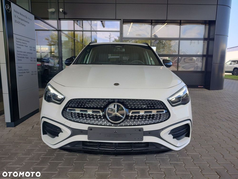 Mercedes-Benz GLA - 2