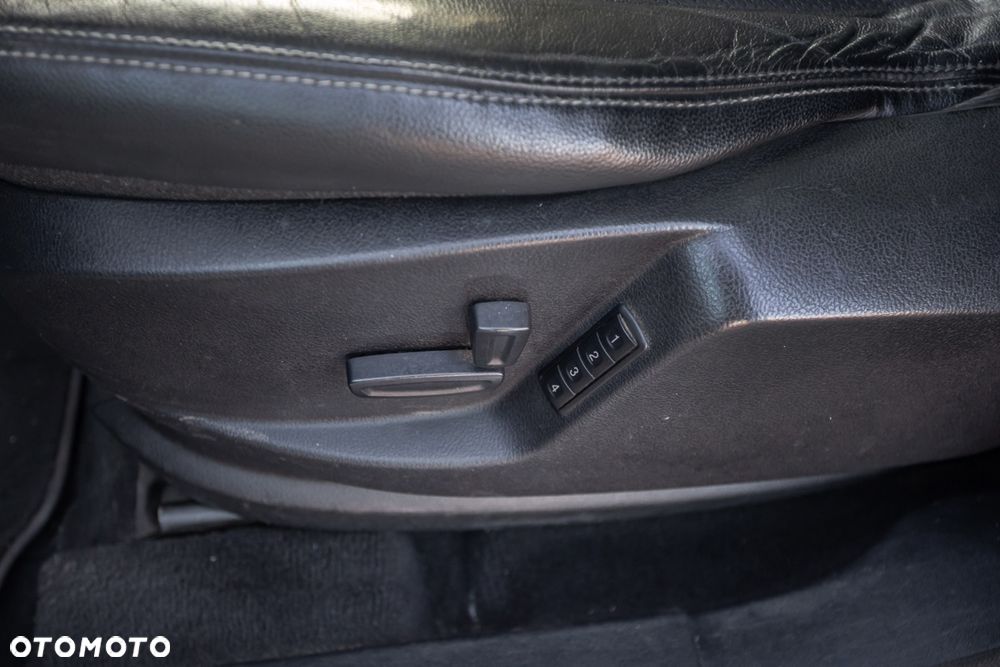 Ford Galaxy 2.2 TDCi Platinium X (Ghia) - 30