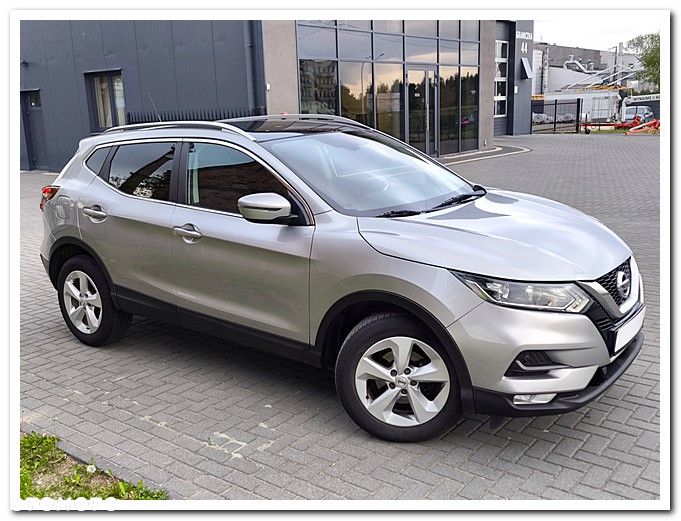 Nissan Qashqai 1.3 DIG-T N-WAY - 10
