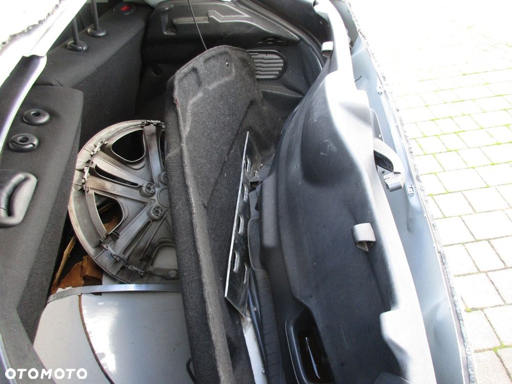 Peugeot 208 PureTech 82 Start & Stop Style - 21