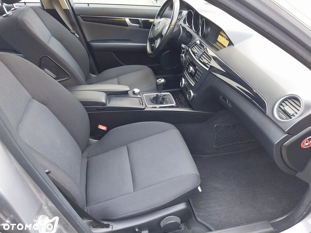 Mercedes-Benz Klasa C 180 BlueEFFICIENCY - 7