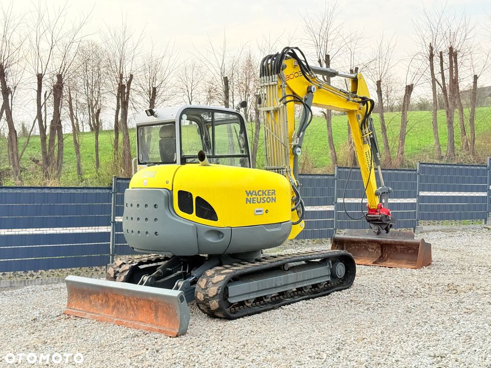 Wacker Neuson * Sprowadzona * Wacker Neuson 8003 * 3 x Ramiona * Bardzo Dobry Stan - 23