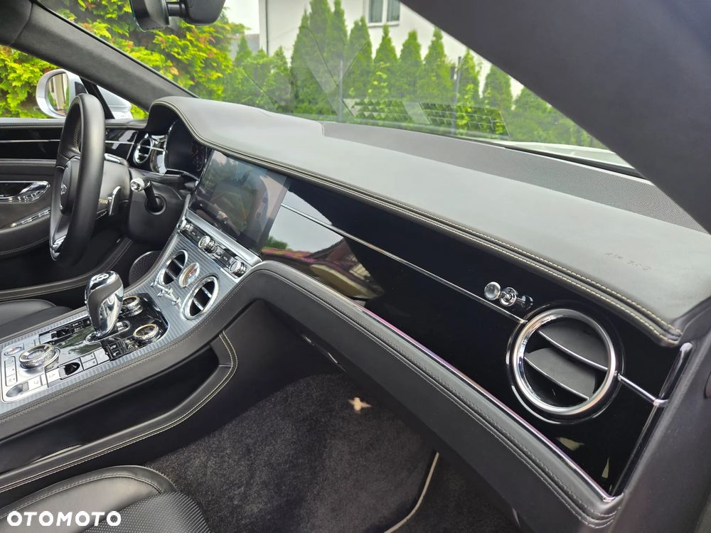 Bentley Continental GT - 22