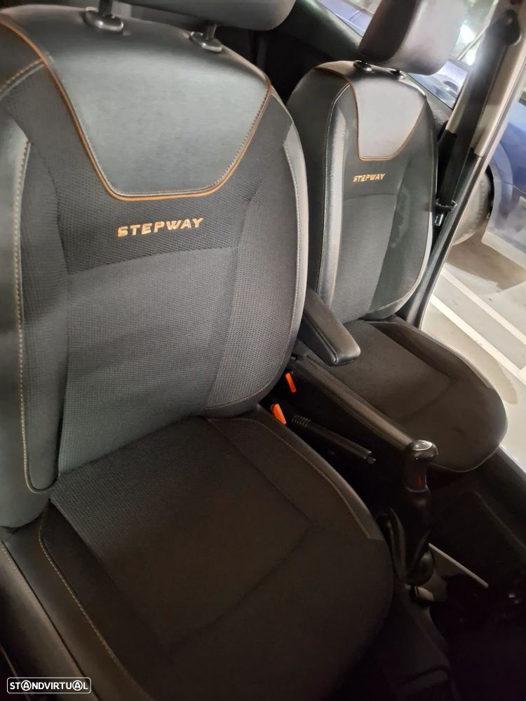 Dacia Sandero 0.9 TCe Stepway - 11