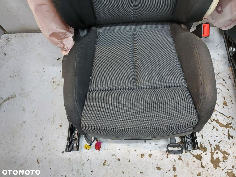 Audi Q4 E-TRON 89A 89E KANAPY FOTELE PRZÓD TYŁ KPL - 11