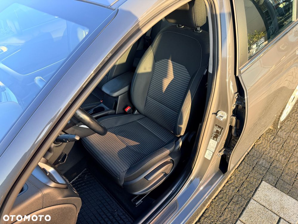 Kia Ceed 1.5 T-GDI M - 22