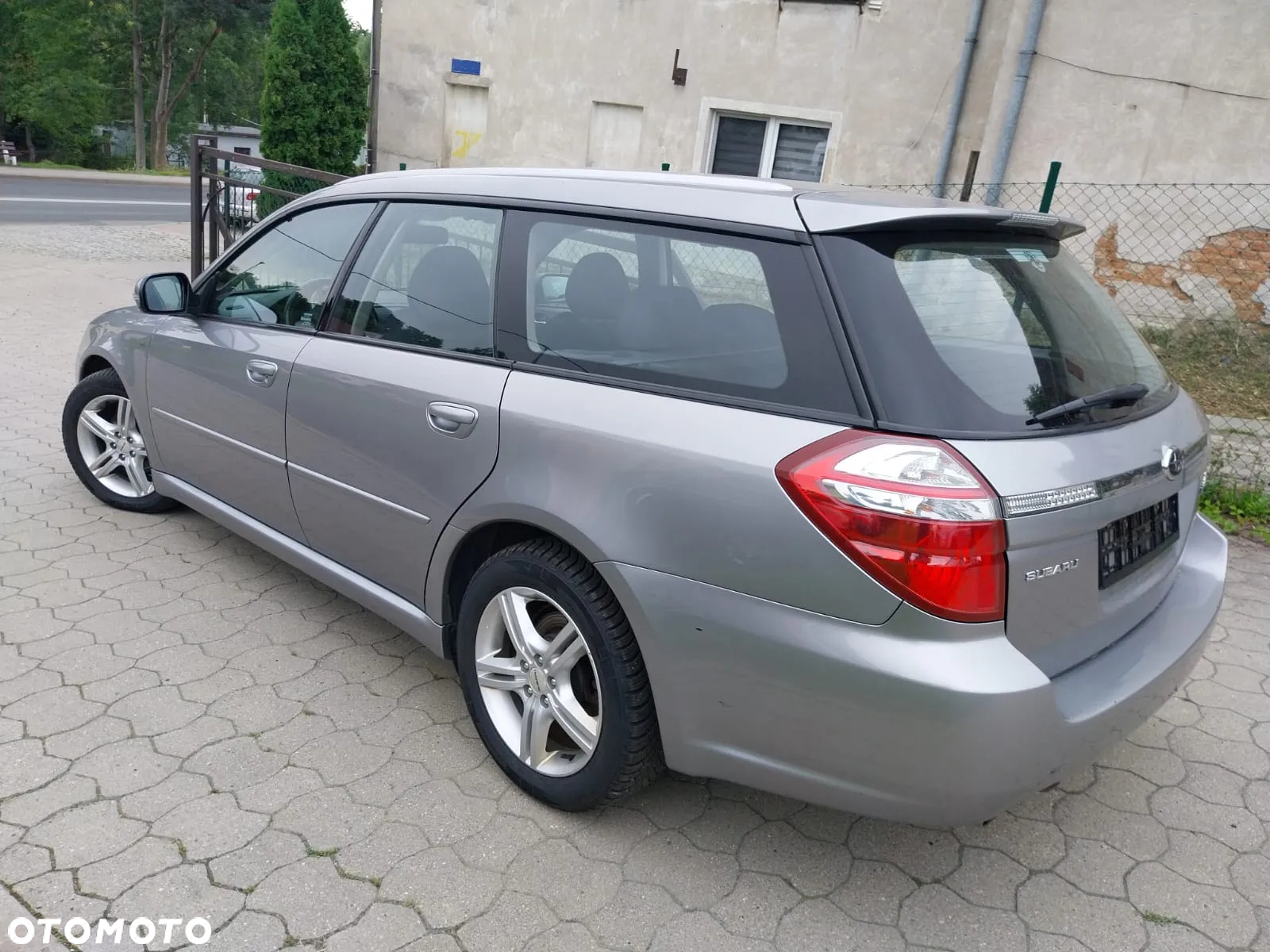 Subaru Legacy Kombi 2.0RA HID - 9