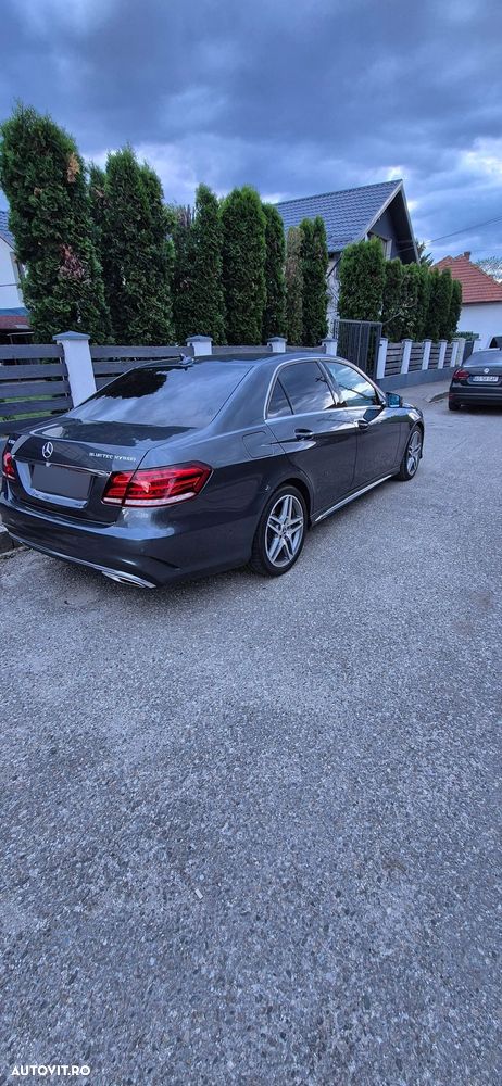 Mercedes-Benz E - 8