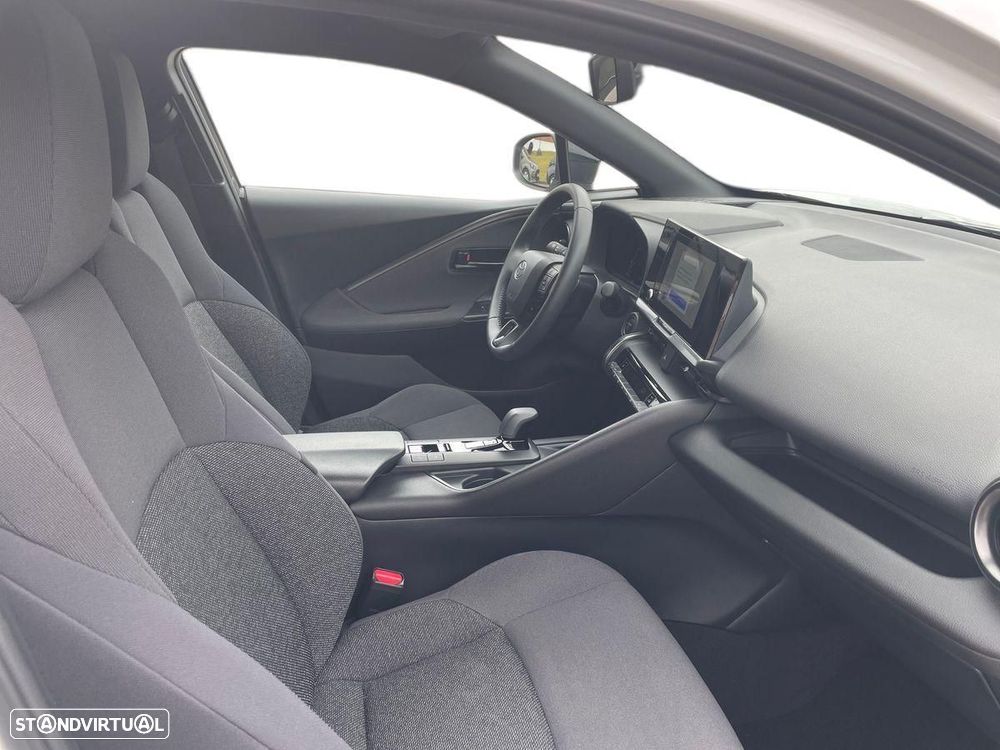 Toyota C-HR - 4