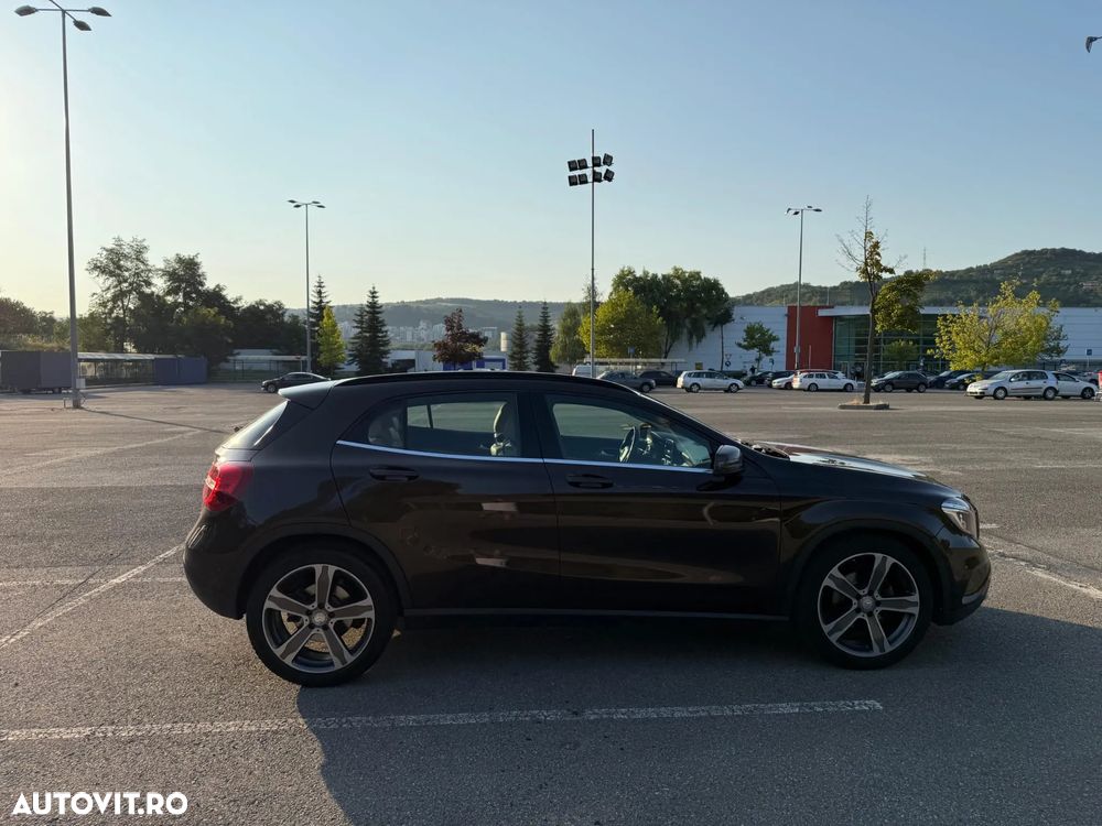 Mercedes-Benz GLA 220 CDI 4MATIC Aut. - 2