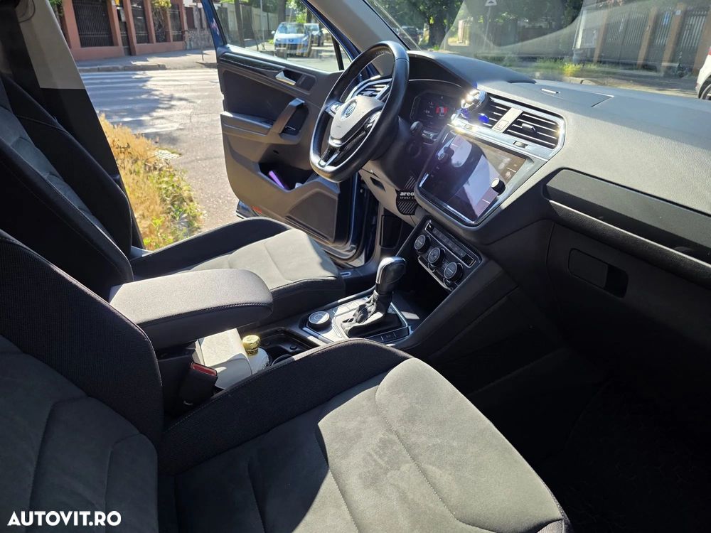 Volkswagen Tiguan 2.0 TDI DPF DSG 4Mot Comfortline - 30