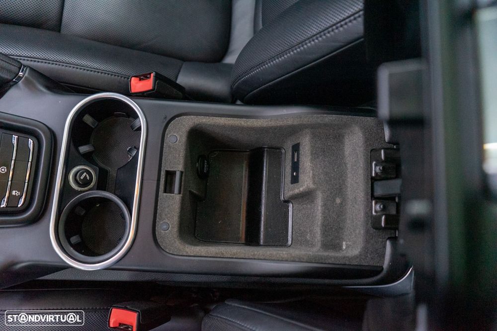 Porsche Cayenne - 40