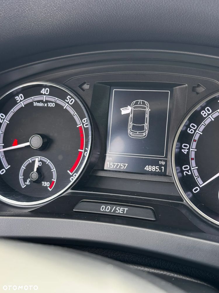 Skoda RAPID Spb 1.4 TSI Style DSG - 20